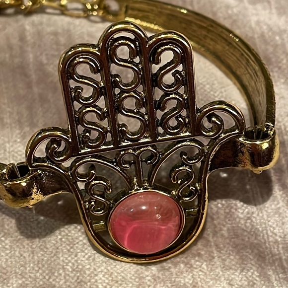 Jewelry - Cherry Quartz Hamsa Bracelet